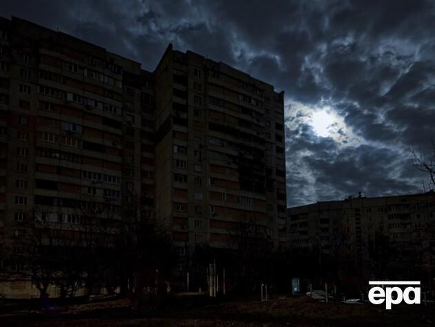 РФ атакувала місто атомників. Десятки тисяч людей залишилися без світла й води