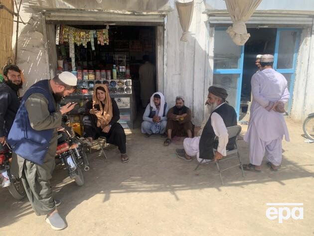 В Афганістані частково відновили зв'язок та інтернет. Місцеві побоюються, що таліби можуть знову їх вимкнути
