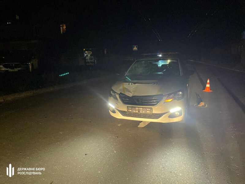 У Чернігові на "зебрі" на смерть збили військового. ДБР підозрює патрульного