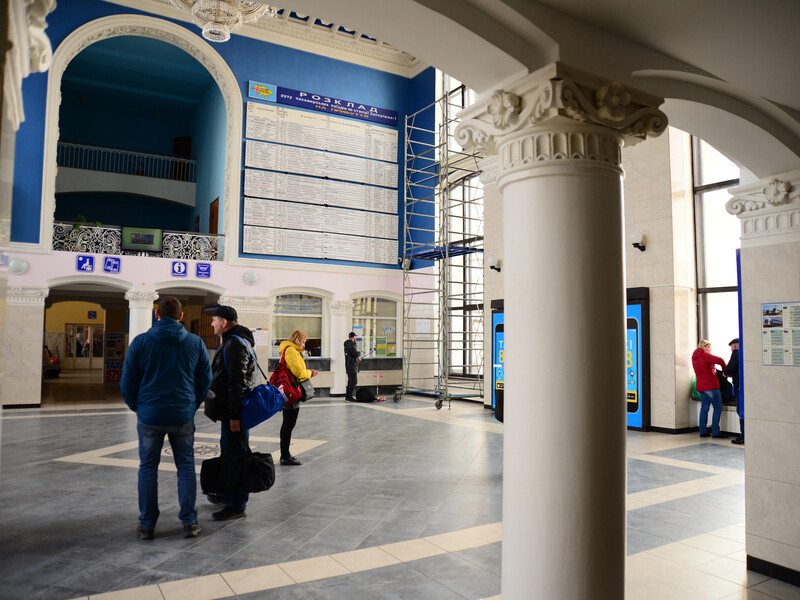 "Укрзалізниця" сообщила о техническом сбое. Где можно купить билеты?