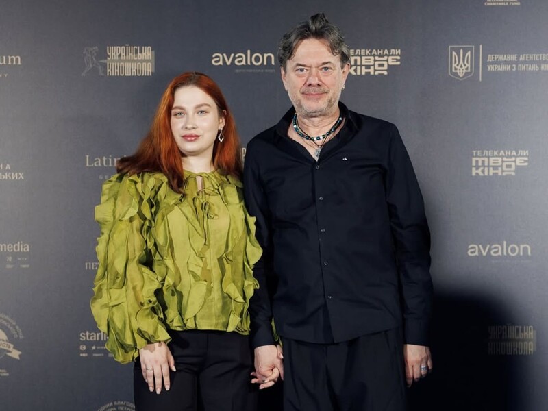 Хоче дітей, але не впевнений, що одружиться. Ступка розповів про роман із дівчиною, яка молодша за нього на 35 років