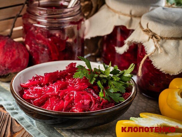 Зробіть це з буряком і додайте перець. Соковитий салат на зиму