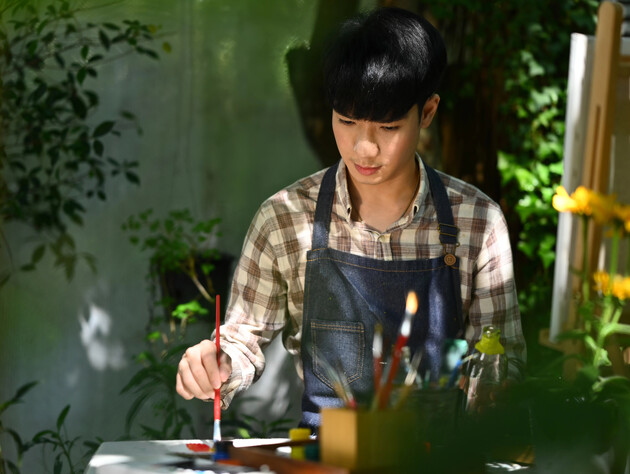 Пять хобби, которые улучшают работу мозга и помогают оставаться молодыми