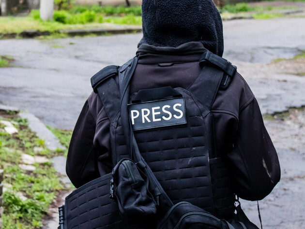 Прицельный удар FPV-дрона. Россияне убили французского журналиста и ранили украинского