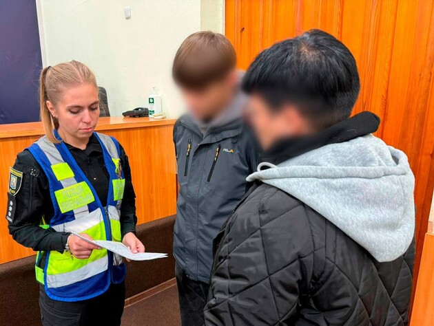 В Киеве подростки избили 13-летнего подростка и сняли это на видео. Что сделала полиция