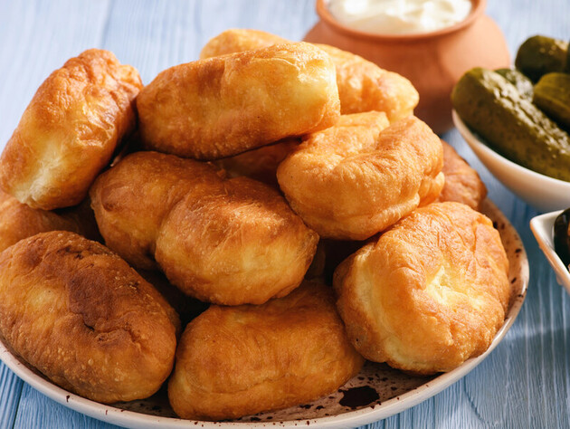 Просто додайте це до борошна – і ліниві смажені пиріжки вийдуть дуже смачними. Швидкий рецепт