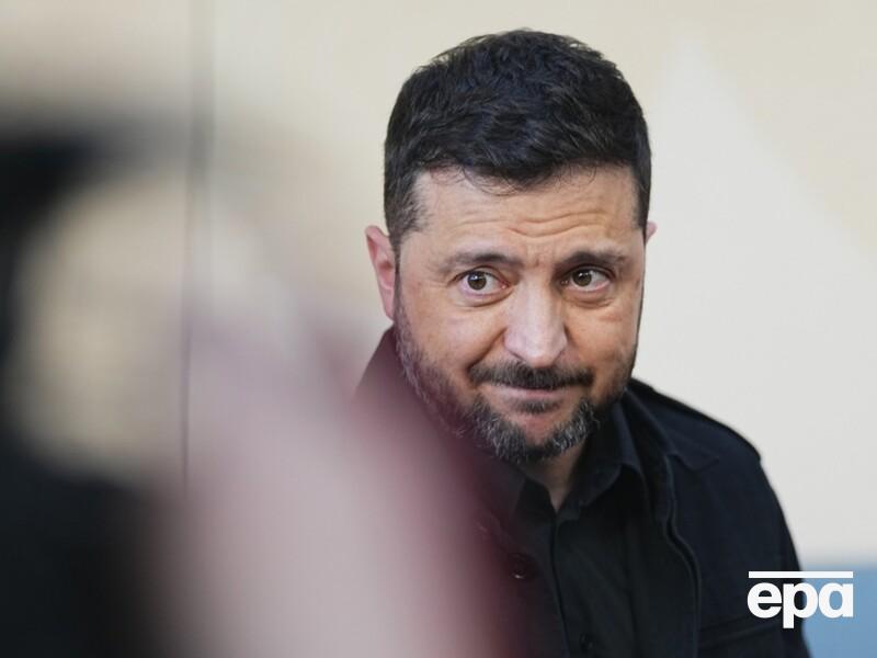 Сейчас на фронте почти половина оружия – украинское – Зеленский