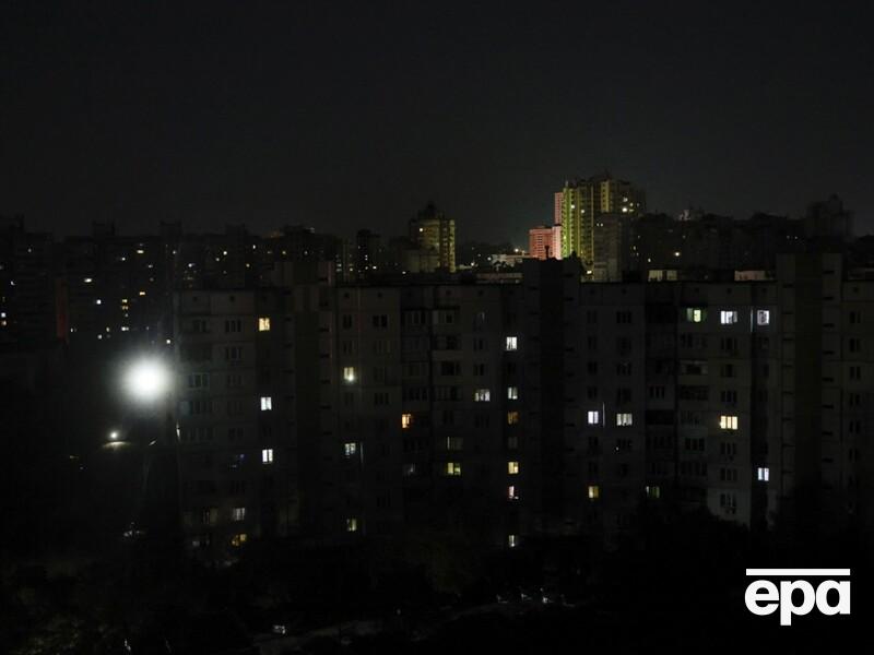 Украина создала секретную сеть батарей для сохранения электричества после российских атак — WSJ