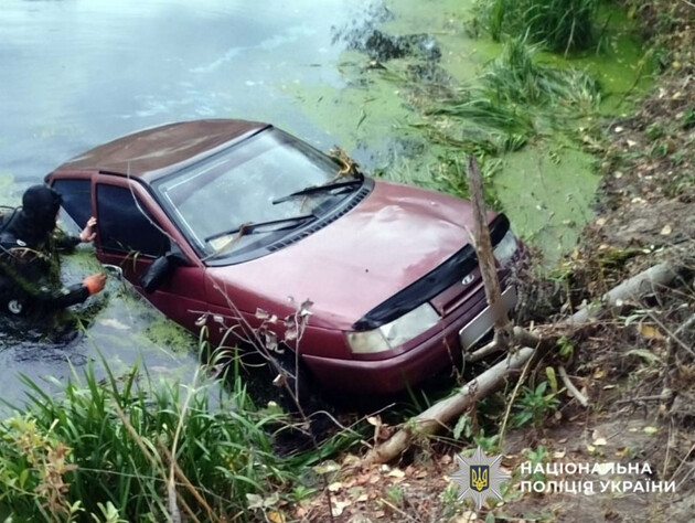 У Полтавській області з водойми дістали тіла жінки та її п'ятирічного сина, яких розшукувала поліція