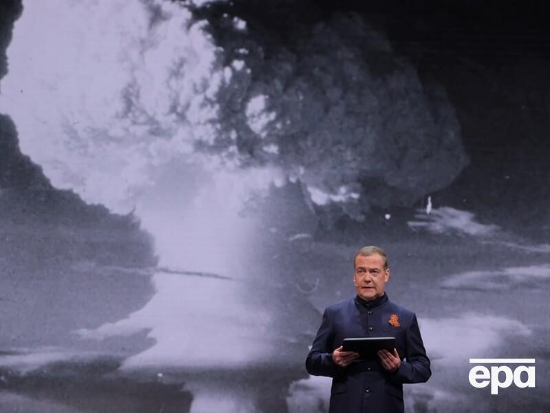 "Щоб обгидилися від страху". Медведєв прокоментував інциденти з дронами в Європі