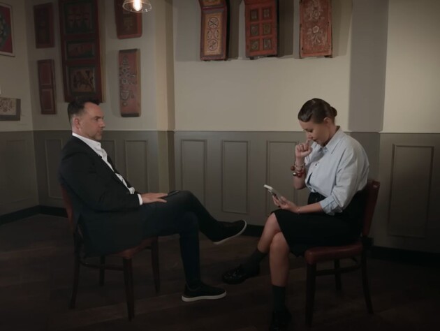 Арестович заявил, что отдал бы Путину четыре области Украины и Крым, если бы стал президентом