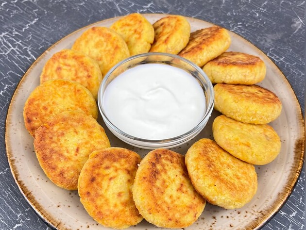 Збережіть, щоб приготувати восени. Гарбузові сирники. Рецепт за чотири кроки