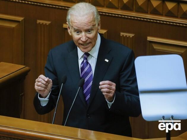 ЦРУ рассекретило отчет о визите Байдена в Киев. Он сам просил его скрыть