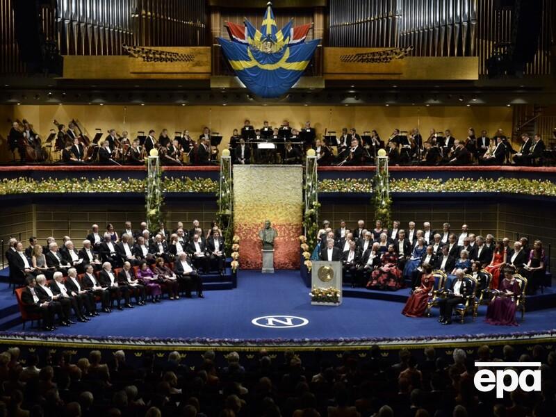 Нобелевскую премию по химии получили создатели кристаллов для захвата и хранения веществ