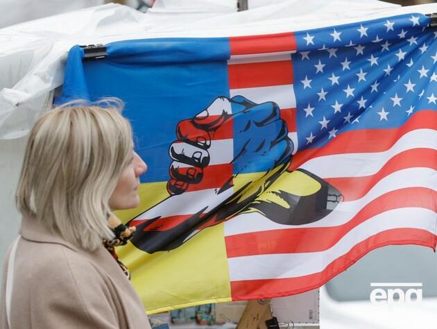 Республіканці у США навіть більше за демократів підтримують санкції проти РФ і надання зброї Україні – опитування