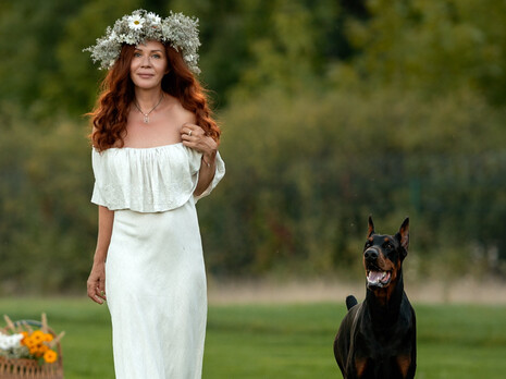 Ця картина світу ніколи не була б схожа на кінематографічну, якби не автоматна черга на тлі