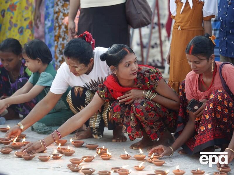 В Мьянме военные, поддерживаемые Китаем и Россией, скинули бомбы на протестующих