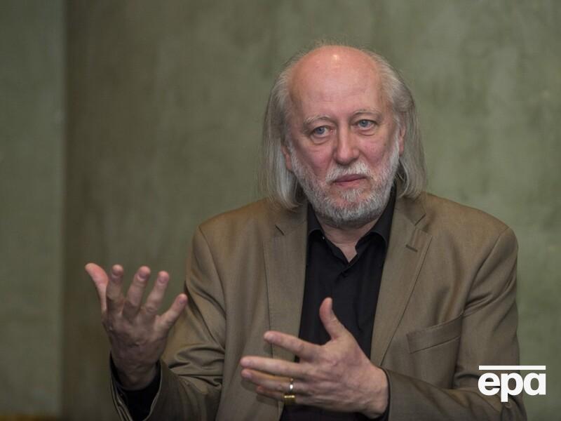 Нобелівську премію з літератури 2025 року здобув угорський письменник