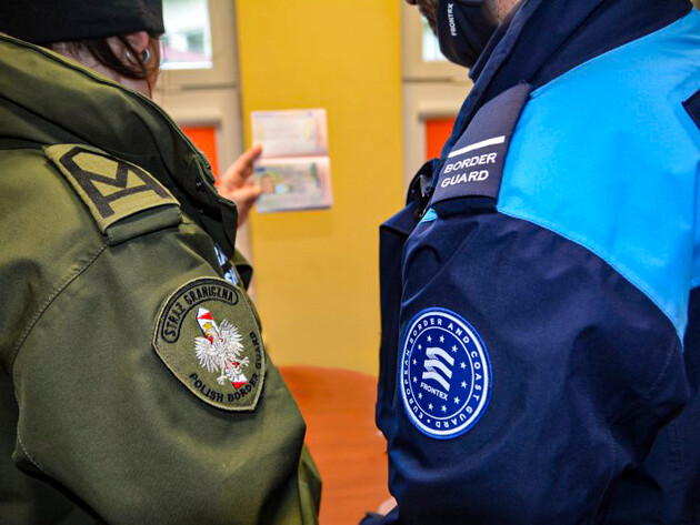 У Тбілісі напали на польських військових. Відео