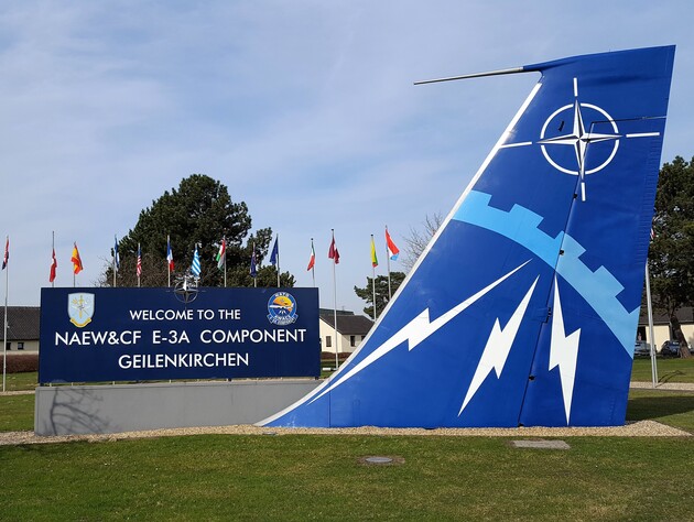 В Германии возле авиабазы НАТО зафиксировали дрон. Чем все закончилось