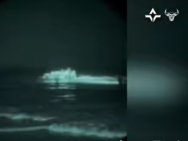 Российские добровольцы впервые применили надводные беспилотники. ГУР показало видео