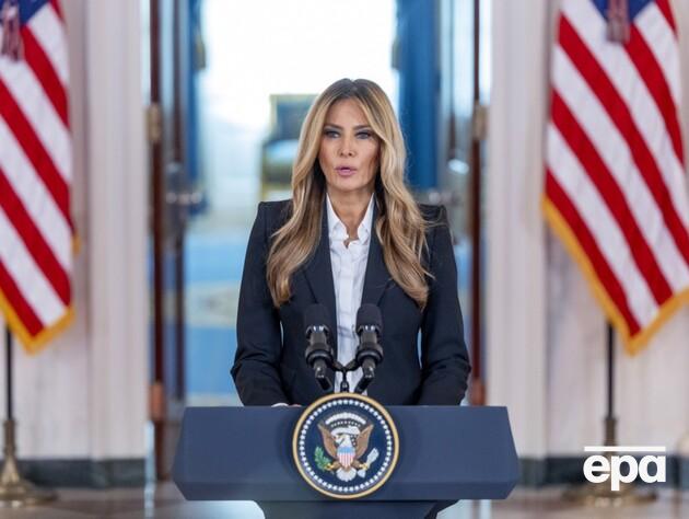 Жена Трампа сообщила, что Путин ответил ей на письмо о похищенных украинских детях. Первые воссоединились с семьями