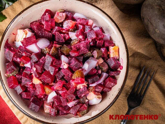 Додайте до буряка ці два інгредієнти – отримаєте оригінальний салат. Це просто і смачно