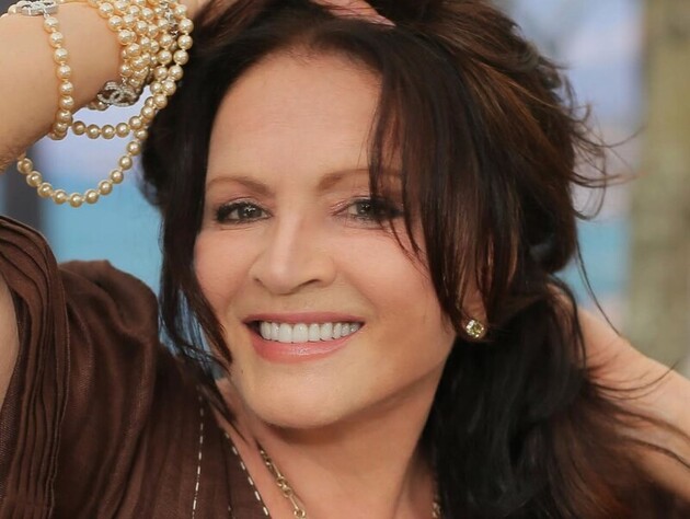 В семье Ротару пополнение – в один день родилось трое детей. Кем они приходятся певице?