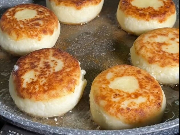 Секрет ідеальних сирників – у цих пропорціях. Перевірений роками рецепт, який виправдає очікування