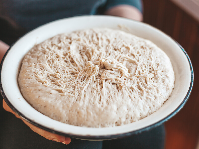 Дрожжевое тесто поднимется, даже если в квартире холодно. Три совета от эксперта