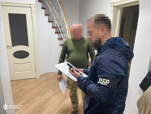 У Львівській області командира підозрюють у відправленні військових встановлювати пам'ятники на могили – ДБР