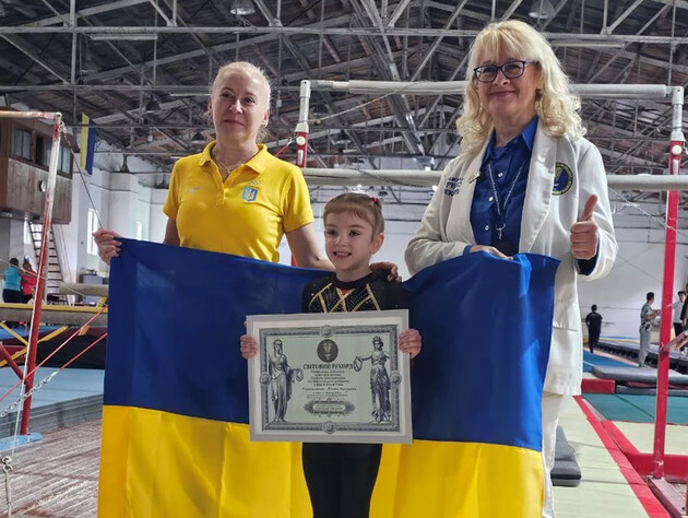 223 подъема с переворотом. Шестилетняя украинская гимнастка установила мировой рекорд