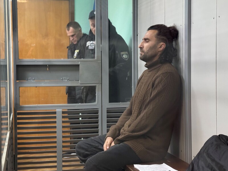 Водію "геліка", якого підозрюють у побитті велосипедиста в Києві, змінили запобіжний захід