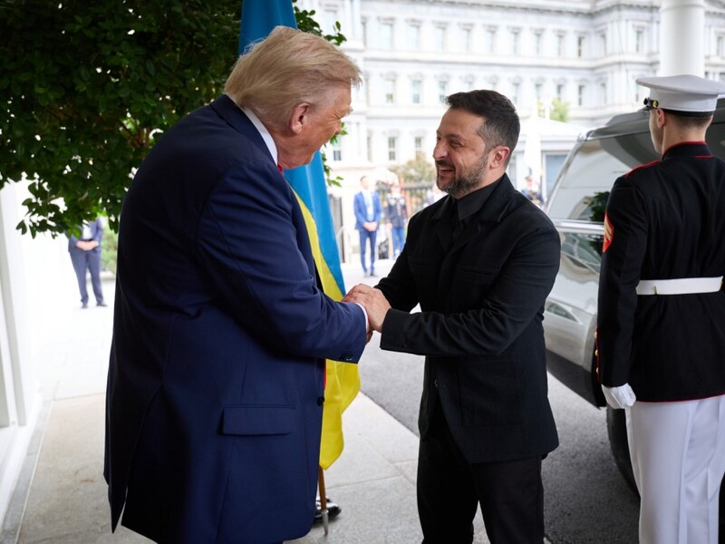 "Не можна телефоном". ЗМІ дізналися, про що говоритимуть Трамп і Зеленський на зустрічі в Білому домі