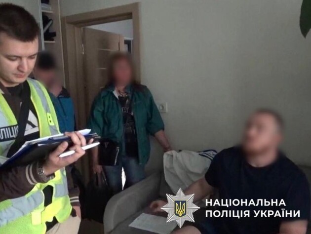 У Києві затримали чоловіка. Поліція стверджує, що він називав себе 