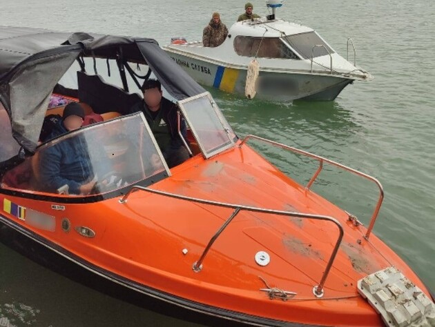 Кордон України порушило четверо румунів на катерах. Українські прикордонники з'ясували, хто вони