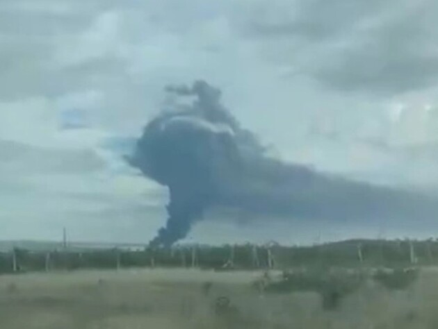 Після атаки на нафтобазу росіяни підвозять пальне у Крим трьома альтернативними шляхами – ВМС