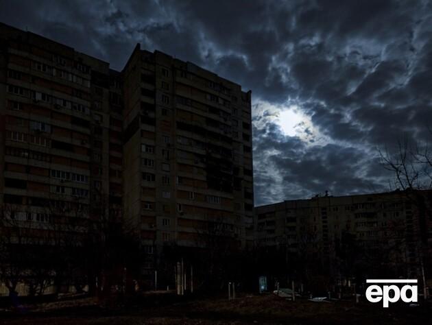 Майже в усій Україні ввели аварійні графіки вимкнення світла – Міненерго