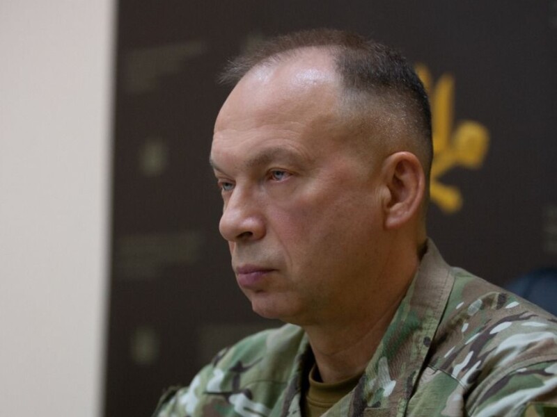 Сирський доручив посилити бригади на найскладніших напрямках фронту