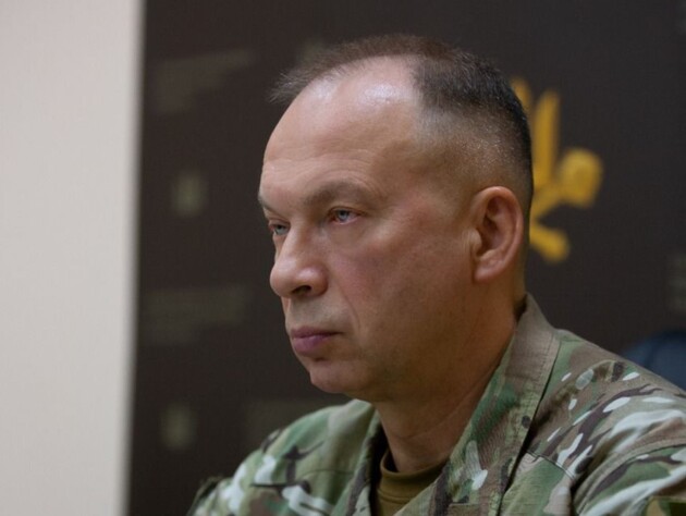 Сырский поручил усилить бригады на самых сложных направлениях фронта