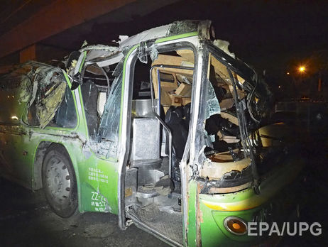 В Индии автобус упал с моста, восемь человек погибли, больше 30 получили ранения