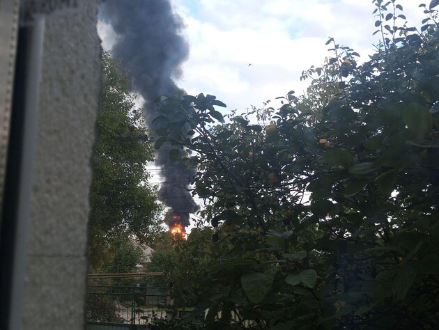 Нафтобазу у Гвардійському у Криму вночі атакували дрони. Відео