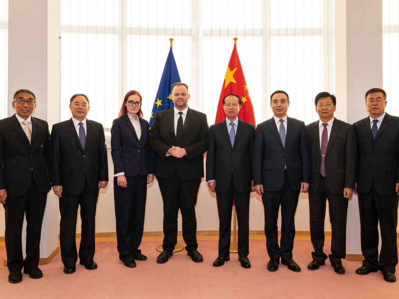 Китайські парламентарі заявили євродепутатам, що НАТО не має існувати, і повторили пропаганду РФ – ЗМІ