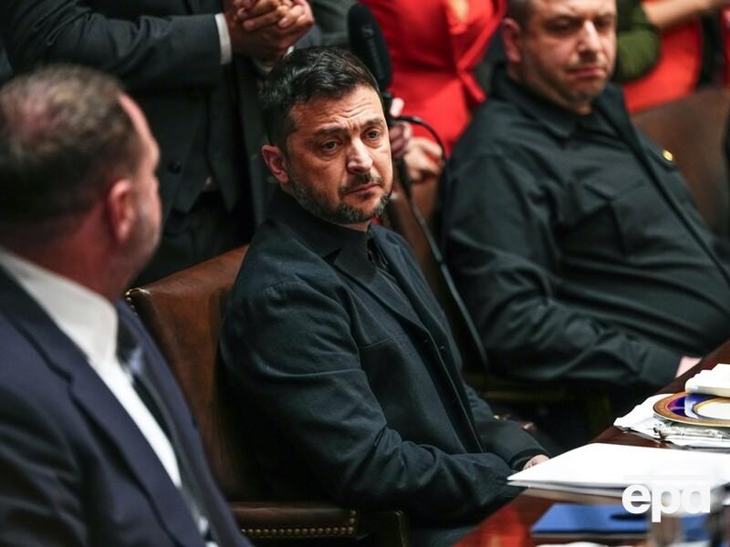 Зеленский о встрече с Путиным: Готовы говорить в любом формате: двустороннем, трехстороннем – неважно