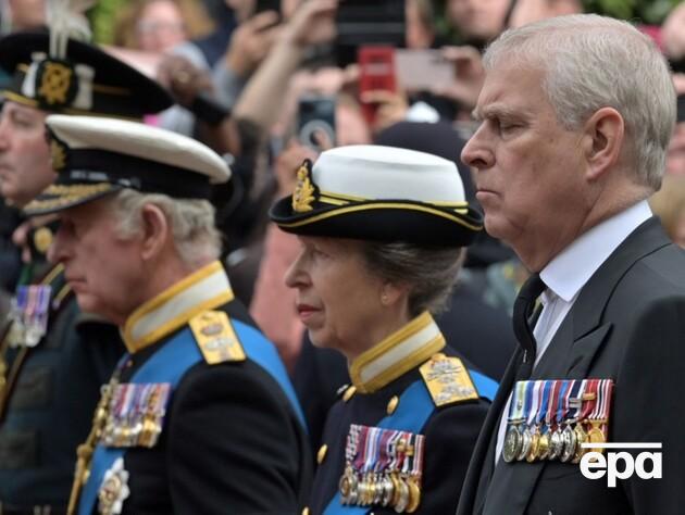 Скандальный брат Чарльза III отказался от королевских титулов. Как это отразится на его дочерях