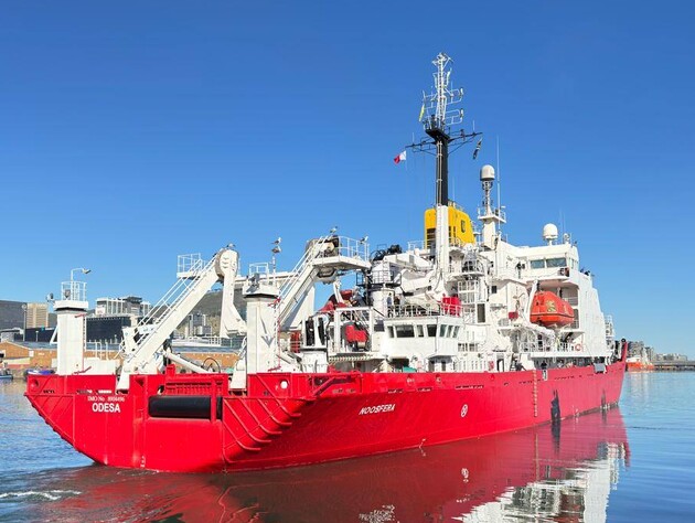 Український криголам вирушив в Антарктиду розгадувати таємниці 