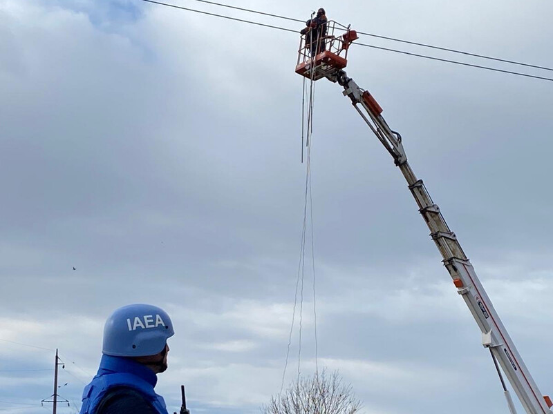 Стало известно, кто ремонтирует Запорожскую АЭС после месяца блэкаута