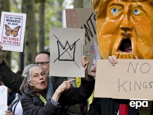 No Kings. У США і Європі протестують проти політики Трампа. Фоторепортаж