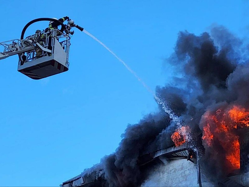 "Сподіваюся, воно не буде смердіти". Дрони атакували Новокуйбишевський НПЗ і газзавод в Оренбурзі