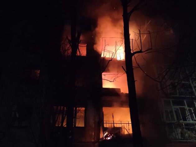 РФ атакувала Дніпропетровську область. Горіло щонайменше три багатоповерхівки, є постраждалі